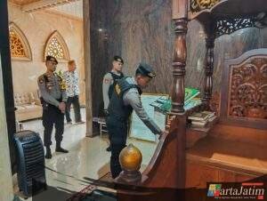 Paska Ledakan Misterius Di Jember,Polres Kediri Kota laksanakan Sterilisasi Masjid Menjelang Sholat Tarawih