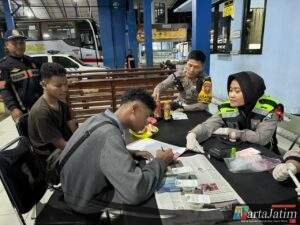 Operasi Ketupat Semeru 2026 Polda Jatim Beri Layanan Kesehatan Mobile Gratis