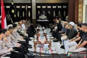 Polda Jatim Satukan Persebaya dan Arema, Perkuat Komitmen Laga Damai di Kanjuruhan