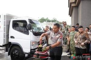 Dorong Penguatan Ekonomi, Kapolres Kediri Hadiri Penyerahan Truk Koperasi Desa Merah Putih