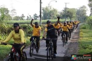 Gowes Ceria, Personel Polres Kediri Jaga Kebugaran di Tengah Tugas
