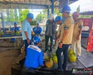 Polres Ngawi Cek SPBU dan SPBE Pastikan Stok BBM dan LPG Aman Pascalebaran
