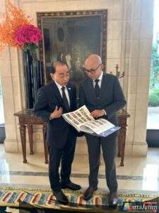Kini Juga Hadir di KBRI Paris, Buku Rasa Bhayangkara Nusantara Kenalkan MBG Indonesia ke Masyarakat Perancis