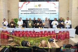 Polri Ungkap 330 Tersangka Penyalahgunaan BBM dan LPG Subsidi dalam 13 Hari
