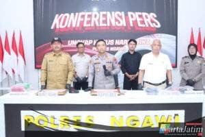 Polres Ngawi Amankan 2 Tersangka Pengedar Narkoba 223,842 gram Sabu Disita