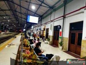 Kereta Api di Wilayah Daop 7 Madiun di Padati 18 Ribu Lebih Penumpang Pada H-1 Libur Kenaikan Yesus Kristus