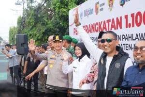 Kapolres Kediri Kota Kawal Pemberangkatan 1.100 Buruh ke Peresmian Monumen Marsinah oleh Presiden Prabowo