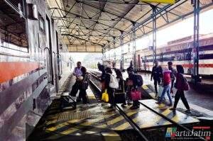 Dampak Gangguan Operasional di Stasiun Pasar Senen Sejumlah Perjalanan KA Jarak Jauh Alami Keterlambatan KAI Daop 7 Madiun Sampaikan Permohonan Maaf