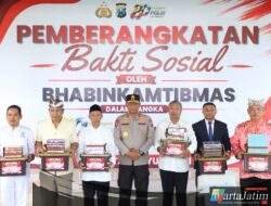 Sambut Hari Bhayangkara ke-80 Kapolda Jatim Bagikan 2.055 Kitab Suci