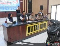 Polres Blitar Kota Amankan Tiga Tersangka Perampasan Modus Jebak Korban Lewat Aplikasi Kencan