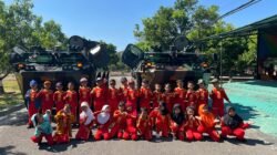 Serunya Outing Class SDN Sukorejo 1 Ngasem: Dari Edukasi Satwa Hingga Jajal Tank Tempur Brigif 16