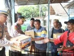 Sambut Hari Bhayangkara ke 80, Polres Bondowoso Salurkan Bantuan untuk Anak Yatim, Ojol dan Sopir Angkot
