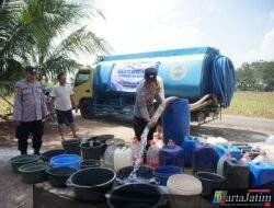Polres Tuban Gelar Baksos Sambut Hari Bhayangkara ke 80, Droping 40 Ribu Liter Air Bersih di 3 Desa
