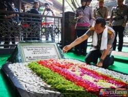Jelang Hari Bhayangkara, Kapolri Ziarah ke Makam Gus Dur