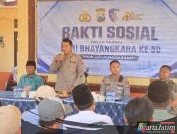 Hari Bhayangkara ke -80, Polres Probolinggo Salurkan Bantuan Alat Pertanian dan Droping 10 Ribu Liter Air Bersih di Banyuanyar