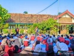 Sasar Generasi Muda, KAI Daop 7 Madiun Gelar Kampanye Keselamatan Kereta Api di Sekolah