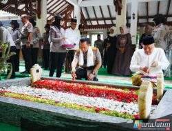 Kapolri Kenang Jejak Reformasi Gus Dur Melalui Ziarah di Tebuireng Jelang Hari Bhayangkara ke-80