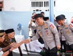 Sambut Hari Bhayangkara ke-80, Polri Bedah 80 Rumah Layak Huni, Bapak Usin (85) Kini Miliki Rumah Baru Berpanel Surya