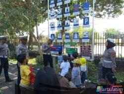Tanamkan Budaya Tertib Berlalu Lintas Sejak Dini, Satlantas Polres Kediri Kota Gelar POLSANAK Bersama Anak-anak Pre-School Teman Kecil
