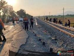 Imbas KA Logawa Tabrak Truk di Nganjuk: Jalur Hulu-Hilir Macet, Sejumlah Perjalanan KA Tertahan!