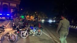 Patroli Gabungan Satpol PP dan Polsek Ngasem Ciptakan Suasana Aman dan Tertib di Kawasan SLG