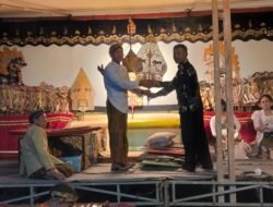 Sarat Makna dan Sakral, Pagelaran Wayang Kulit “Pandawa Syukur” di Desa Sambirejo Sentuh Hati Warga