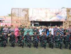 Sinergi TNI-Polri Menguat, Kapolres Kediri Kota Hadiri Penyambutan Satgas Pamtas Yonif 521/DY