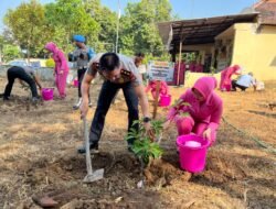 Dukung Program ASRI Presiden RI, Kapolres Kediri Kota Pimpin Penanaman Pohon Peringati Hari Bhayangkara ke-80 dan HKG Bhayangkari ke-74