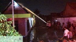 Diduga Korsleting Listrik, Sebuah Rumah di Purwoasri Kediri Ludes Terbakar
