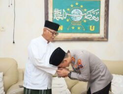 Jelang Pindah Tugas ke Mabes Polri, Kapolres Kediri Kota Silaturahmi dengan Gus War di Ponpes Al Amien
