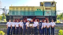 Cegah Kecelakaan di JPL 303A, Aris Susanto Terima Penghargaan dari KAI Daop 7 Madiun