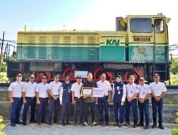 Cegah Kecelakaan di JPL 303A, Aris Susanto Terima Penghargaan dari KAI Daop 7 Madiun