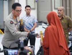 Polda Jatim Kembalikan Mobil dan Motor Hasil Ungkap Kasus Curanmor kepada Para Korban Tanpa Biaya
