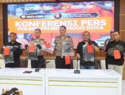 Polres Probolinggo Kota Ungkap Kasus Pembunuhan Manusia Silver, Dua Tersangka Diamankan