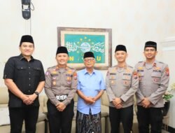 Kapolres Kediri Kota Silaturahmi ke Ketua Umum MUI di Ponpes Al Amien, Perkuat Sinergi Polri dan Ulama