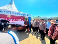 Polri Perkuat Penanganan Gempa NTT, Kapolri Tinjau Lokasi Terdampak dan Serahkan Bantuan