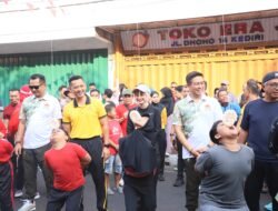 Semarak Kemerdekaan di CFD Jalan Dhoho, Kapolres Kediri Kota Ikuti Lomba Bersama Forkopimda