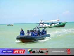 Ditpolairud Polda Jatim Kerahkan 4 Kapal Sisir Perairan Sumenep dan Masalembu Cari Korban KM Virgo Transport 8
