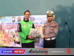 Sambut Hari Lalu Lintas Bhayangkara ke-71,Polres Mojokerto Berbagi Sembako Hingga SIM Gratis untuk Driver Ojol