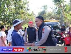 Terapkan Ecology Policing, Patroli Gentong Polres Trenggalek Kembali Salurkan Bantuan Air Bersih