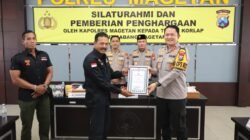 Polres Magetan Beri Penghargaan untuk 13 Korlap PSHT atas Dedikasi Jaga Kamtibmas