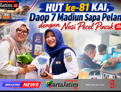 HUT ke-81 KAI, Daop 7 Madiun Sapa Pelanggan dengan Nasi Pecel Pincuk Khas Madiun