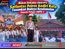 Bukan Sekadar Upacara, Satlantas Polres Kediri Kota Tanamkan Budaya Keselamatan kepada Pelajar SMPN 7