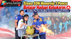 Siswa SDN Wonorejo 3 Puncu Belajar Hadapi Kebakaran, Damkar Pos Pare Kenalkan Cara Aman Tangani LPG Bocor