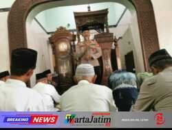 Dekat dengan Masyarakat, Polres Kediri Kota Perkuat Pesan Kamtibmas Lewat Jumat Keliling