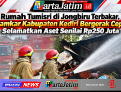 Rumah Tumisri di Jongbiru Terbakar, Damkar Kabupaten Kediri Bergerak Cepat Selamatkan Aset Senilai Rp250 Juta